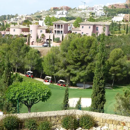 Luxury Overlooking Golf Course, Sea View Appartement Estepona